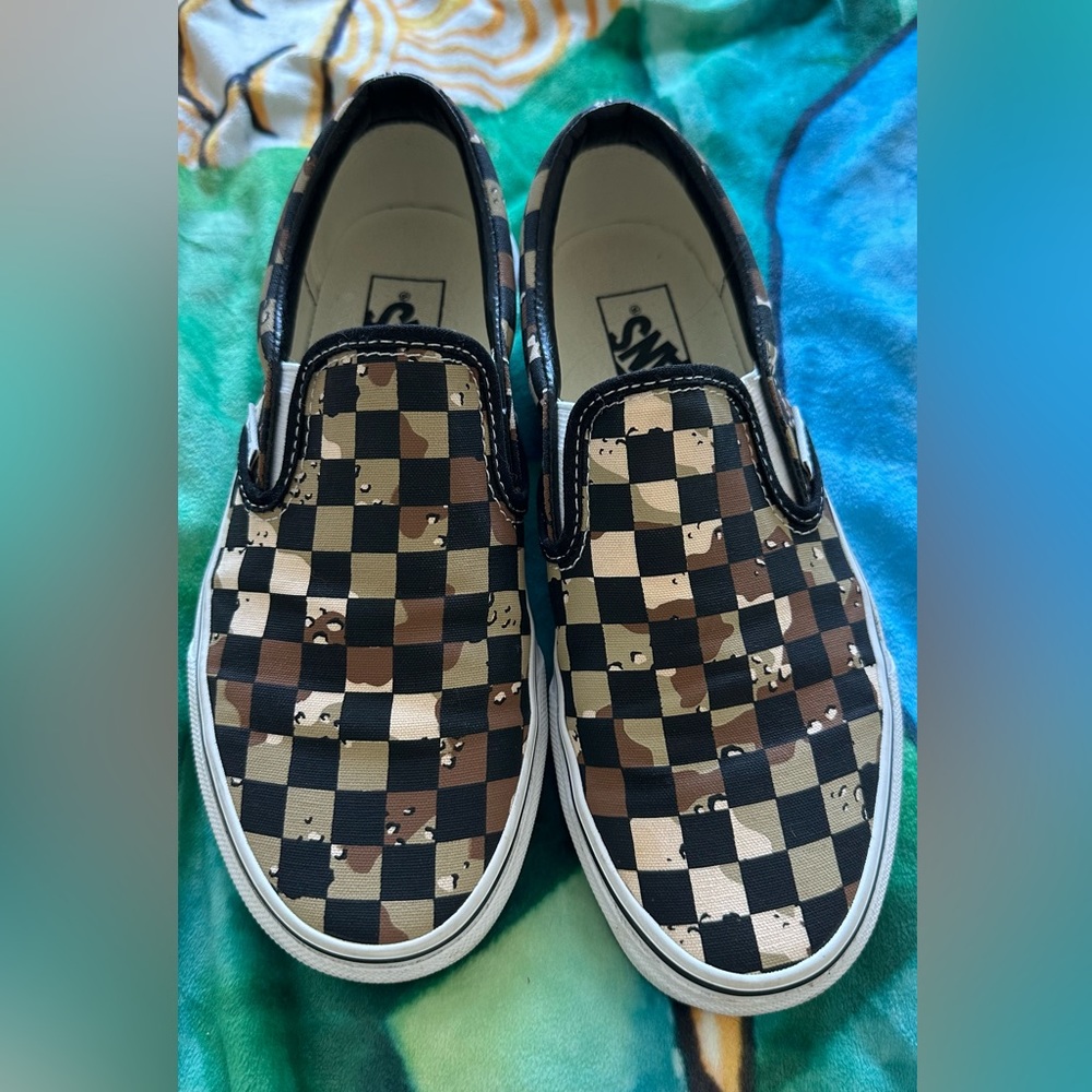Camouflage Van slip ons size 7 women’s